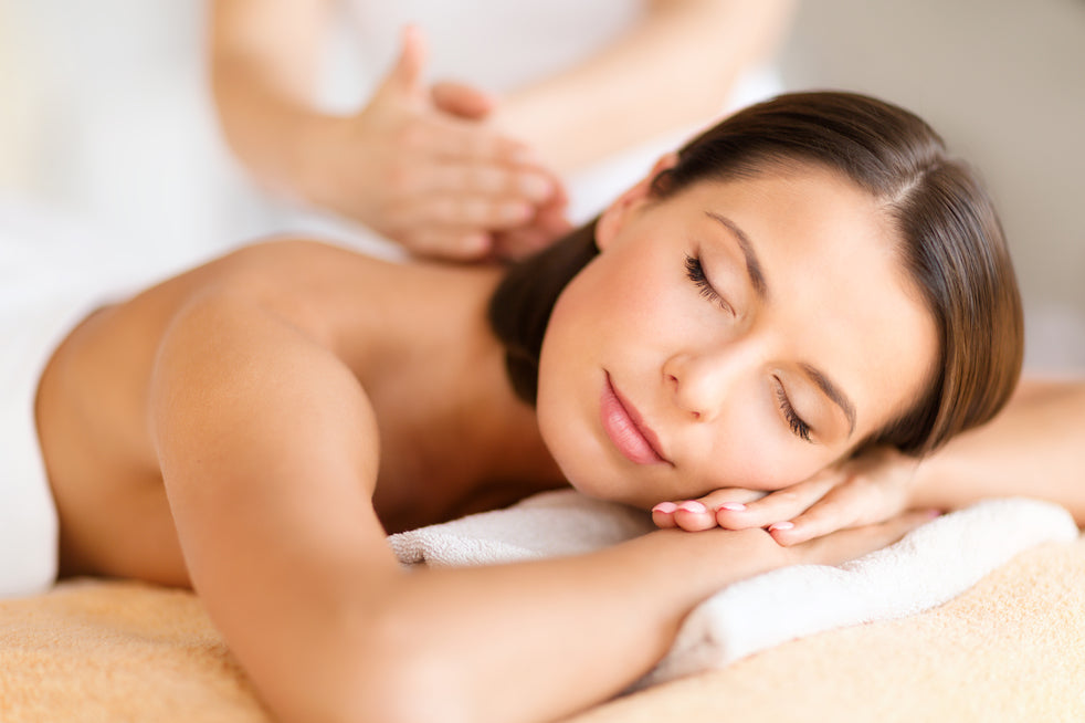 Phương pháp massage có thể giúp giảm đau toàn thân. Phương pháp massage có thể giúp giảm đau toàn thân